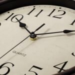 Foxtop Retro Silent Non-Ticking Round Classic Clock Quartz Decorative Battery Operated Wall Clock for Living Room Kitchen Home Office 12 Inch (Bronze) - Image 8