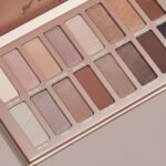 Lamora Eyeshadow Palette Makeup - Eye Makeup Palette with 16 Highly Pigmented Matte & Shimmer Shades - Vegan & Blendable - Image 6