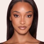 Charlotte Tilbury Super Nudes Easy Eye Eyeshadow Palette - Nude Matte Eyeshadow Palette with 6 Easy-to-Wear Shades for Effortless 90s Supermodel Smokey Eyes - Image 4