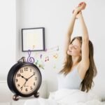 Analog Alarm Clock,Battery Powered Desk Clocks with Night Light,Silent Non Ticking,Retro Simply Design Alarm Clocks for Living Room, Bedroom, Bedside,Dormitory,Decor,Gift (Black) - Image 7