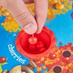 Hasbro Gaming Hi Ho Cherry-O Board Game for 2 to 4 Players Kids Ages 3 and Up (Amazon Exclusive) - Image 4