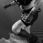 Apple Watch Ultra [GPS + Cellular 49mm] Titanium Case with Midnight Ocean Band, One Size (Renewed) - Image 5