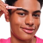 essence | Brow Lift & Freeze Glue | Fluffy, Flake Free Brows| 3-in-1 Applicator | Vegan & Cruelty Free - Image 8